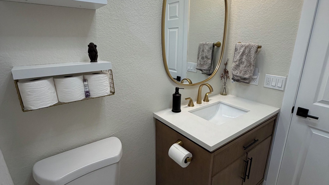 Photo of Bathroom in Columbine Knolls