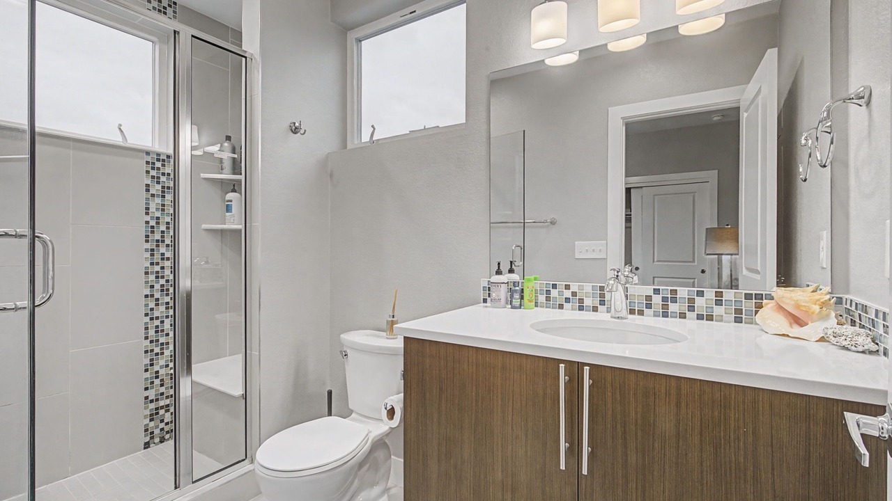 Photo of Bathroom in West Colfax