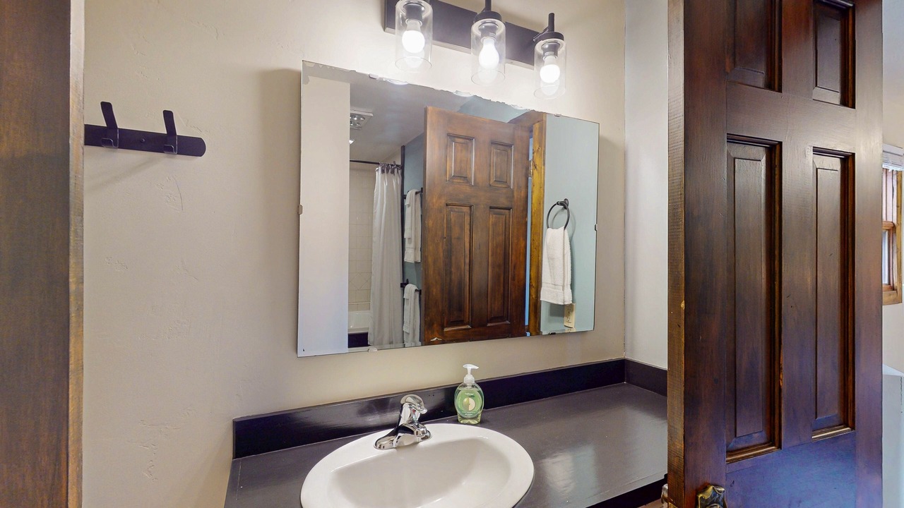 Photo of Bathroom in Del Norte