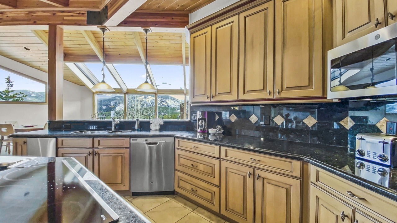Photo of Kitchen in Warrior's Mark West