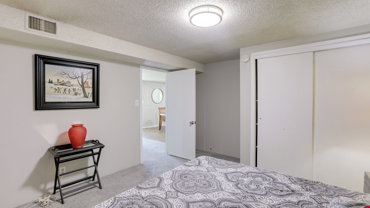 Photo of Bedroom in Columbine Valley
