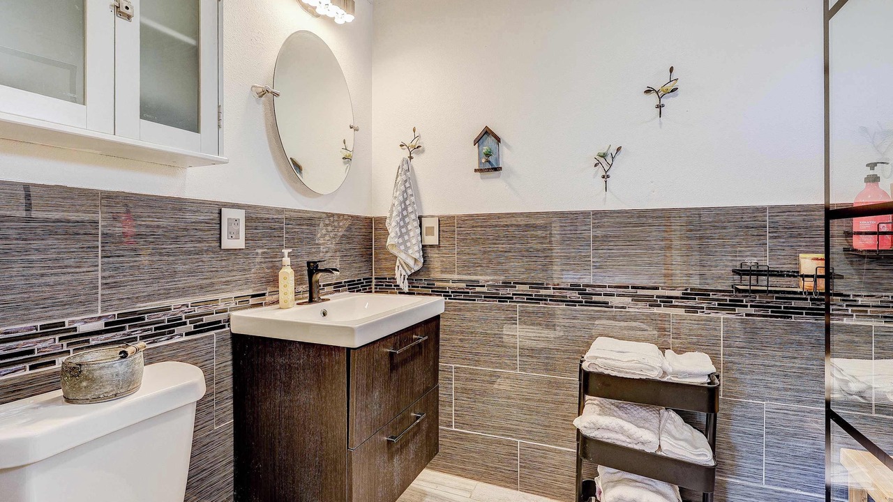 Photo of Bathroom in Washington Park West