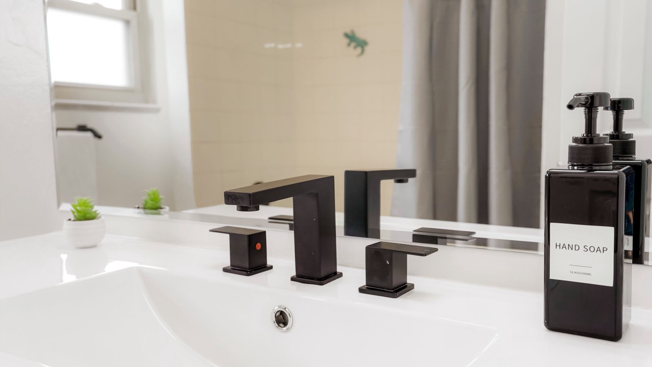 Photo of Bathroom in Applewood West