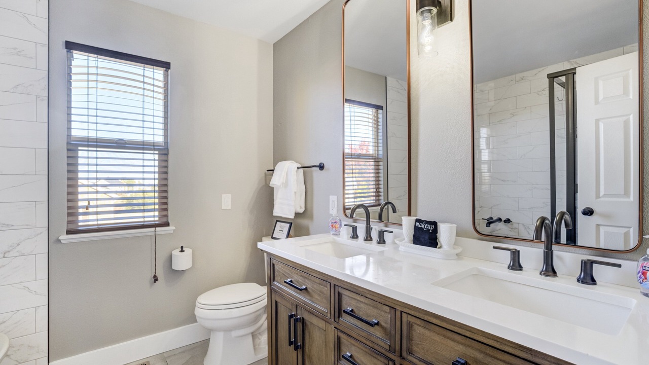 Photo of Bathroom in Peyton
