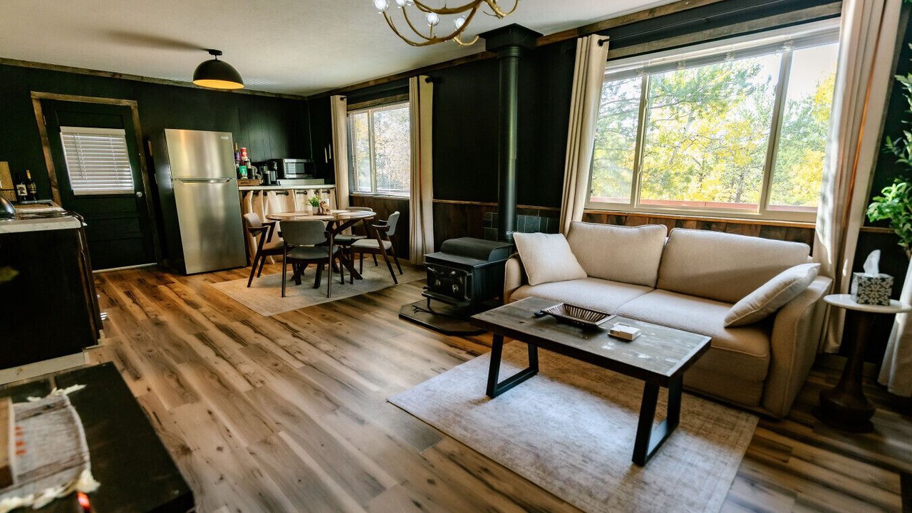 Photo of Livingroom in Rainbow Valley