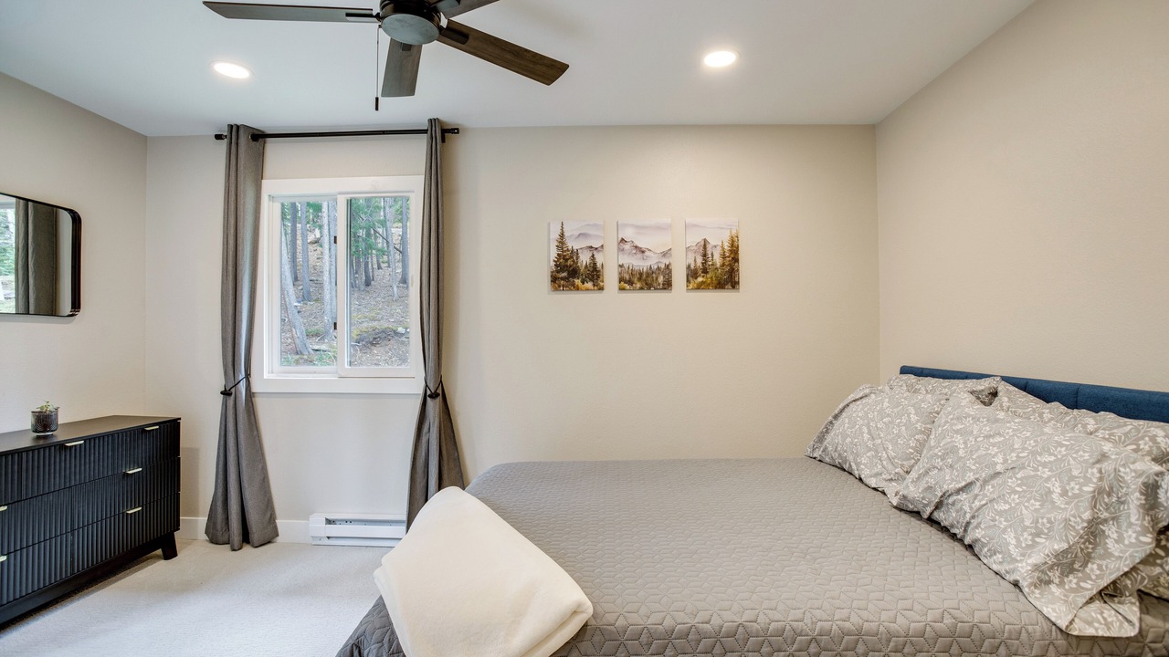 Photo of Bedroom in Evergreen
