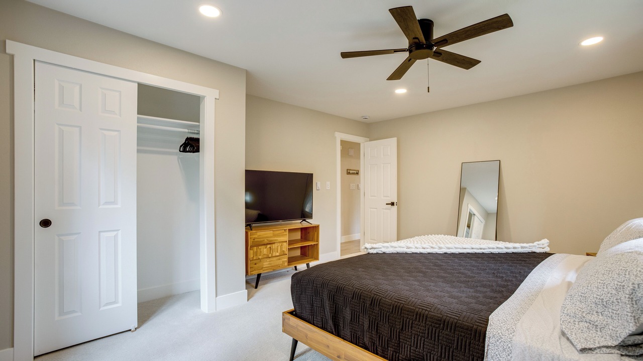 Photo of Bedroom in Evergreen