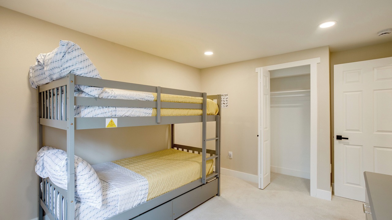 Photo of Bedroom in Evergreen