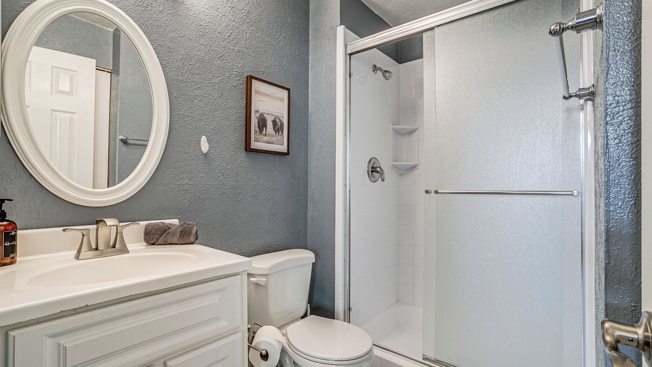 Photo of Bathroom in Foothill Green