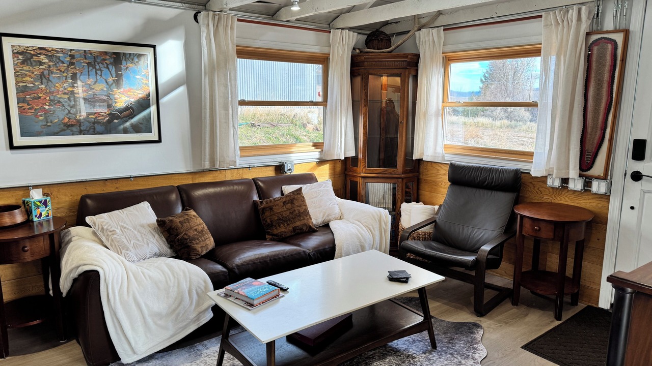 Photo of Livingroom in Meeker