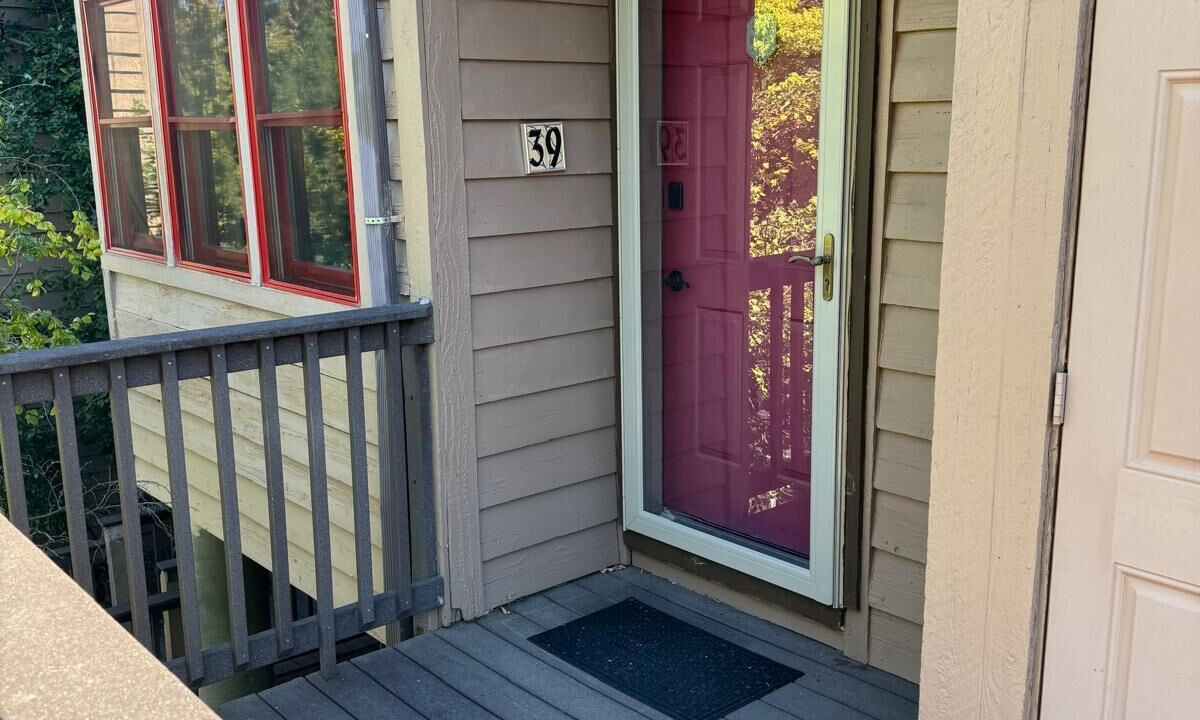 Photo of Outdoor in Hillcrest Estates