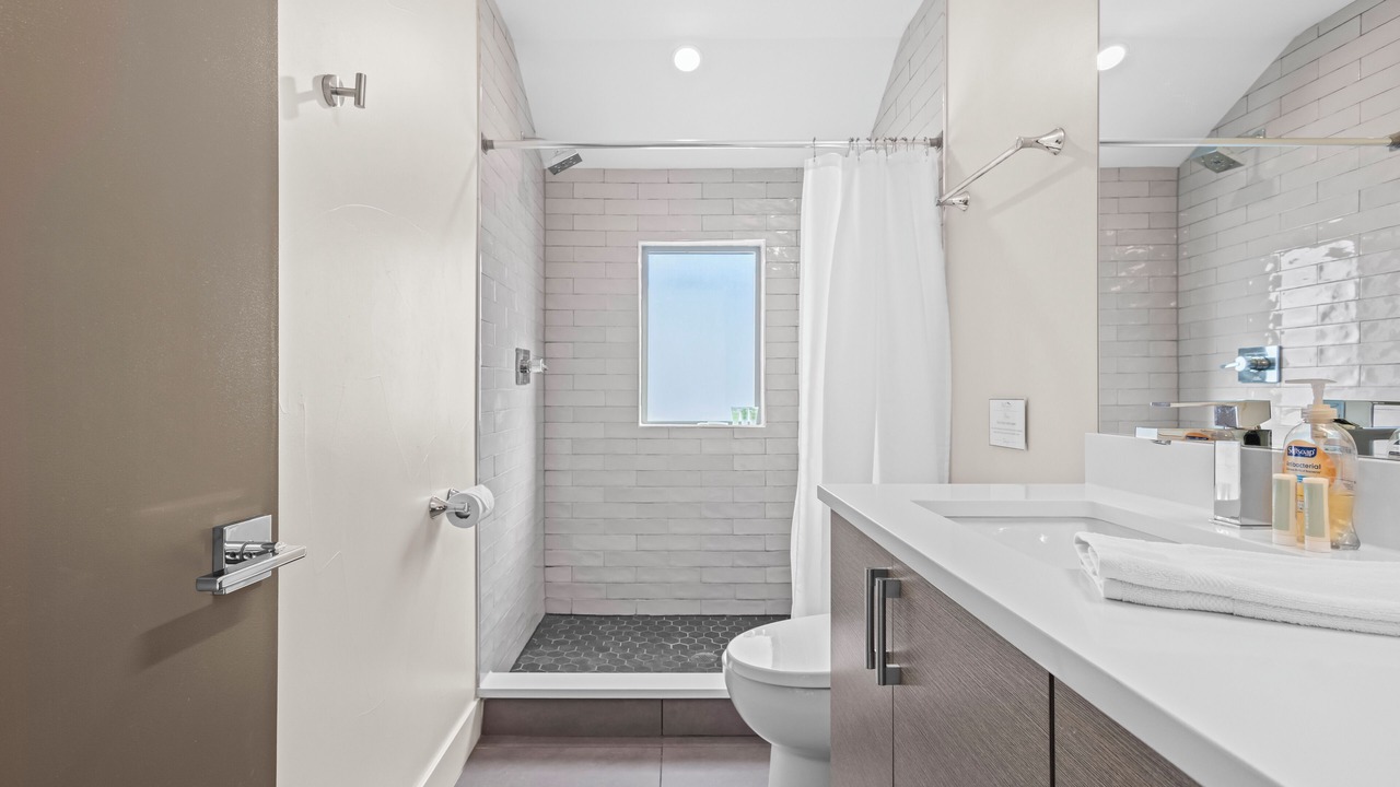 Photo of Bathroom in West Colfax