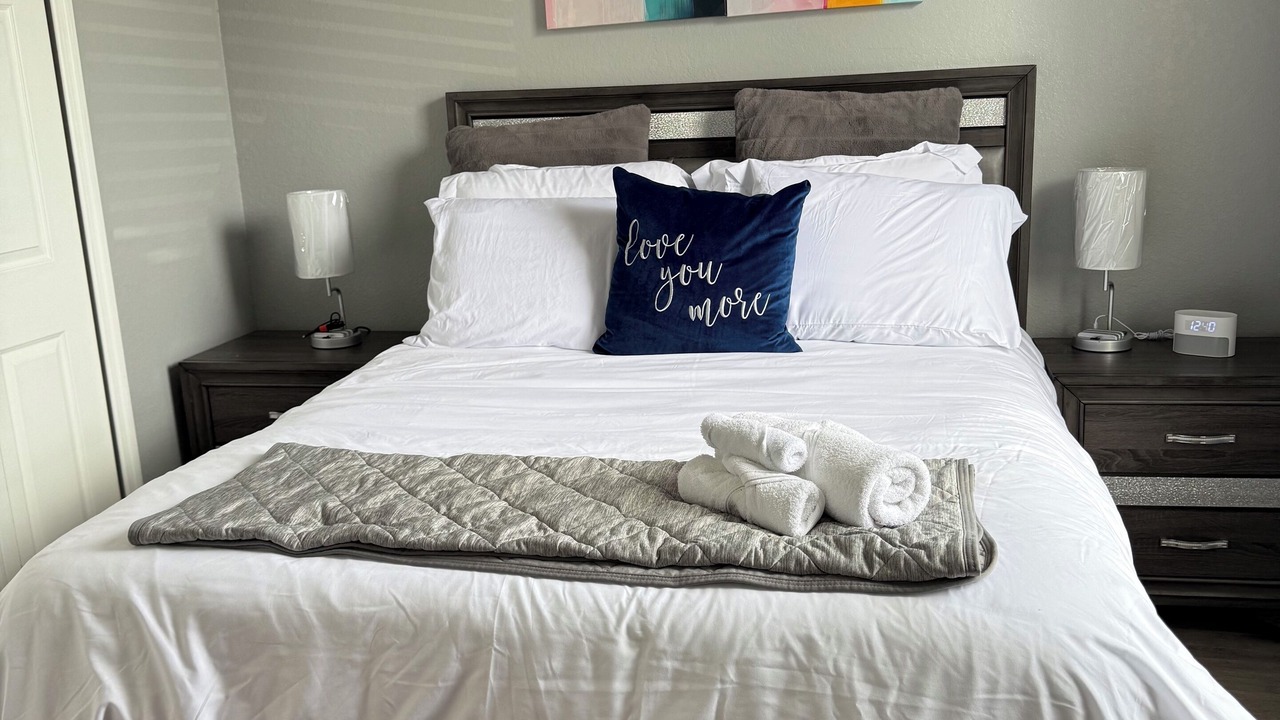 Photo of Bedroom in Regal Palms