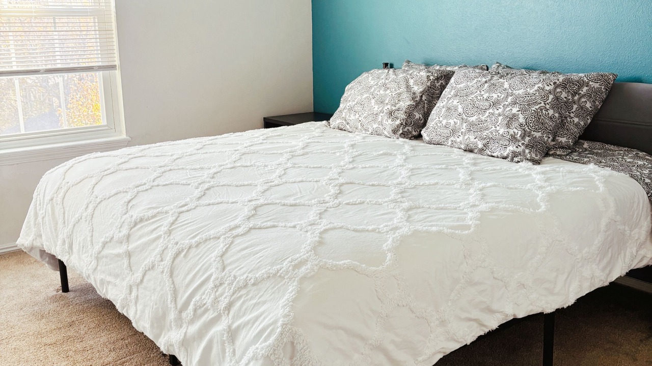 Photo of Bedroom in Prides Crossing