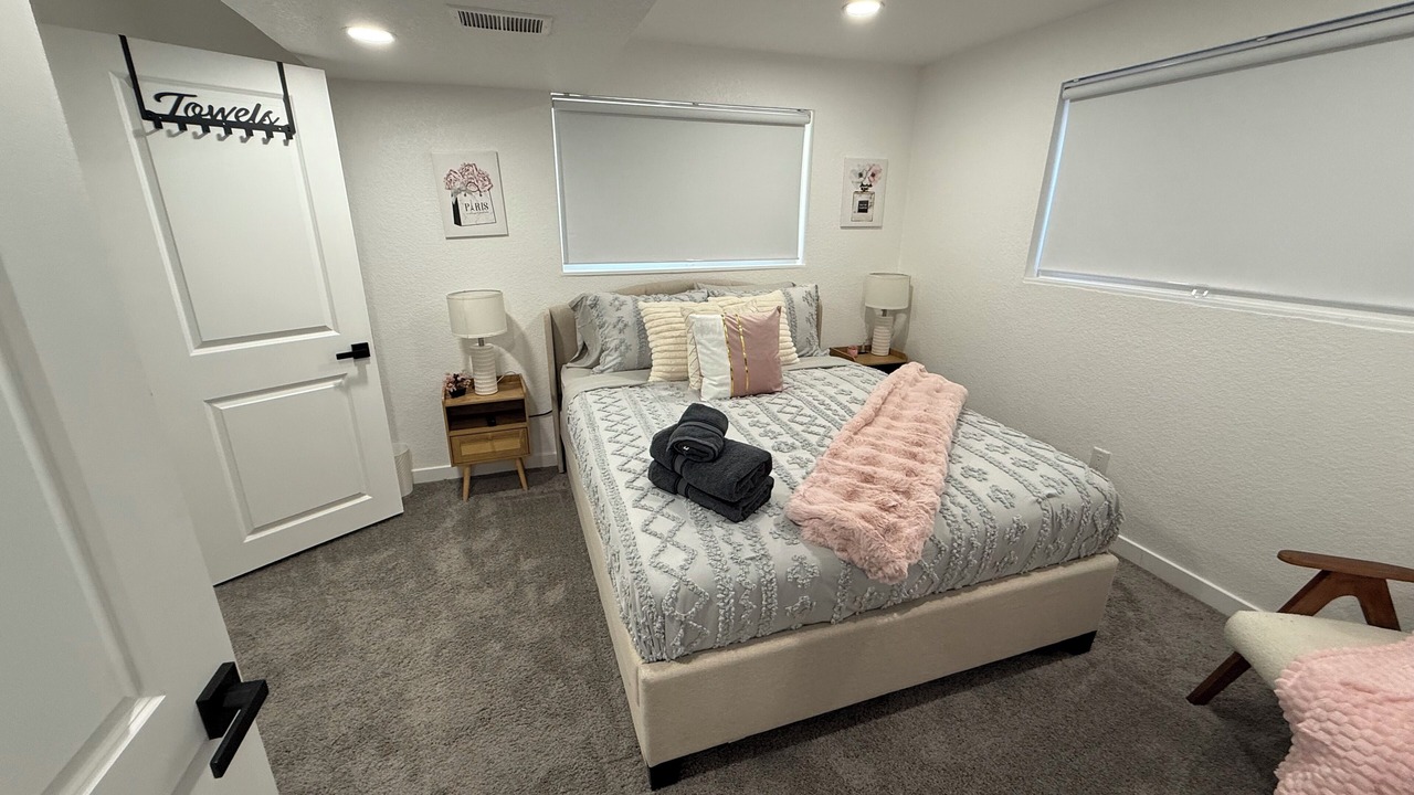 Photo of Bedroom in Applewood West