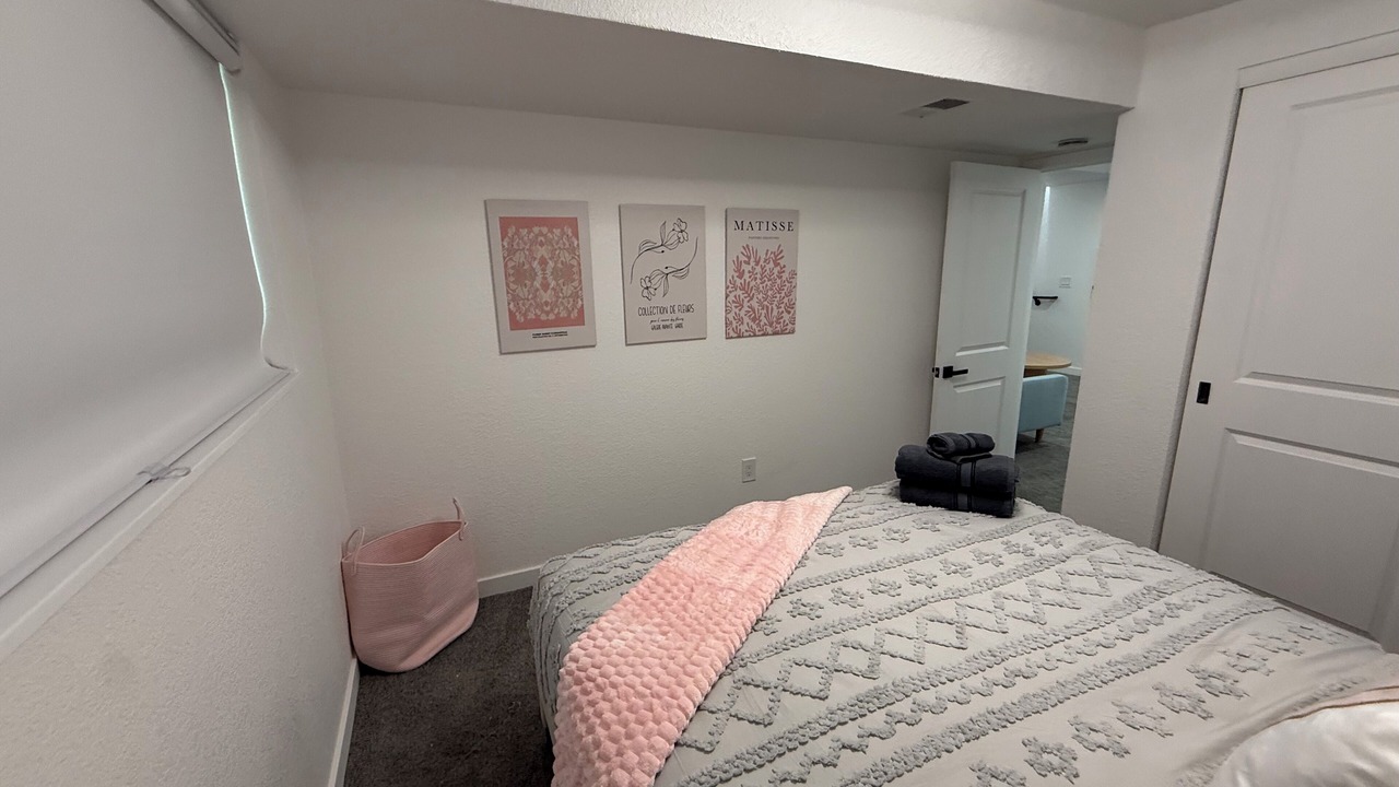 Photo of Bedroom in Applewood West