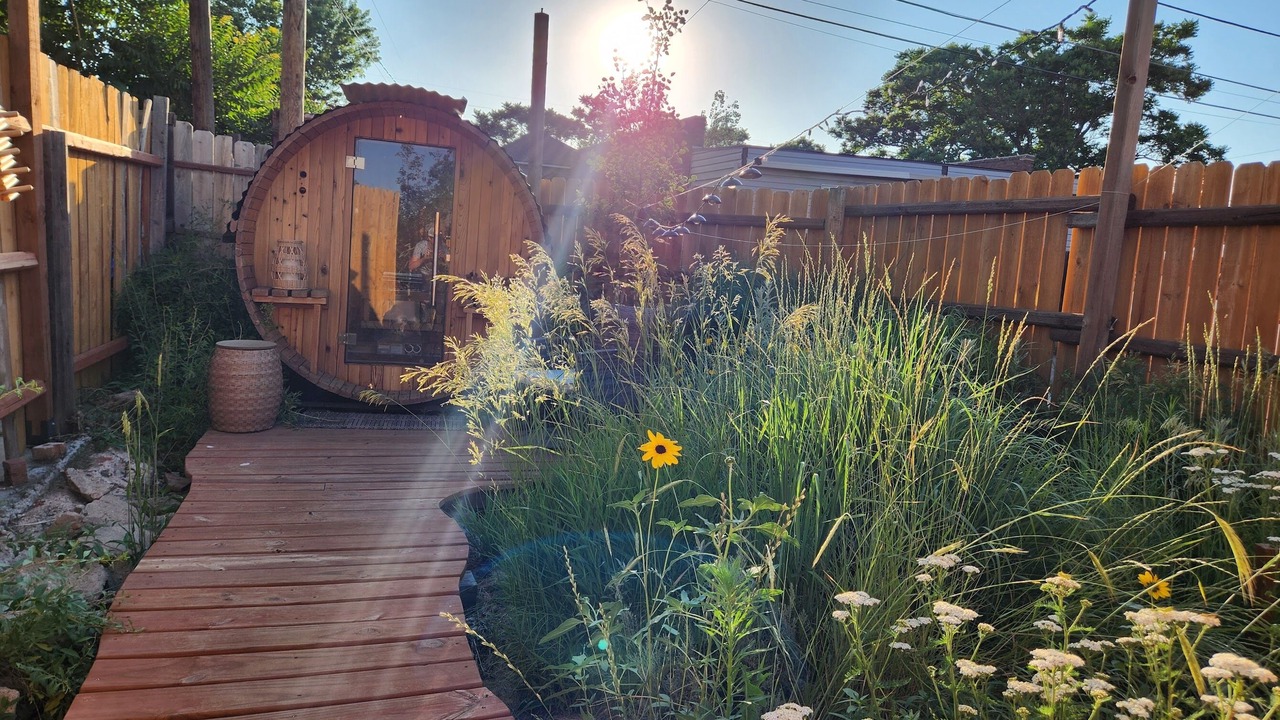 Photo of Outdoor in Elyria Swansea