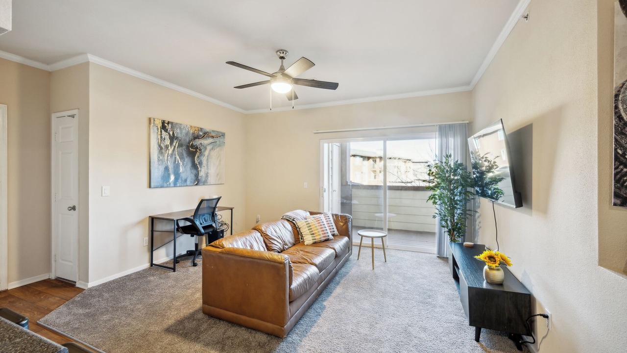 Photo of Livingroom in Castle Rock