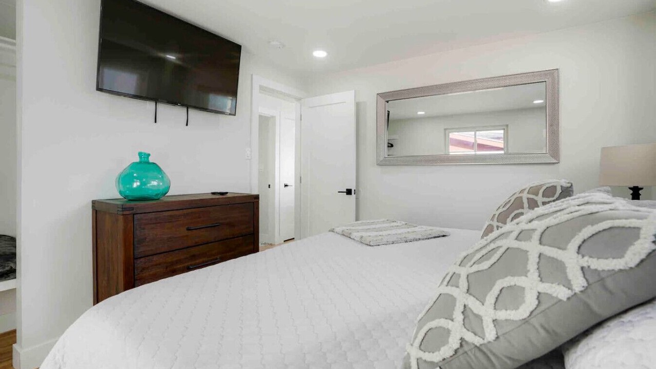 Photo of Bedroom in Aurora