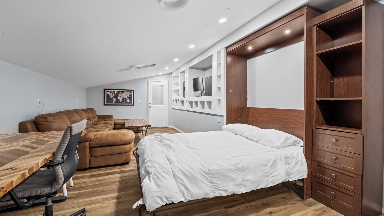 Photo of Bedroom in Englewood