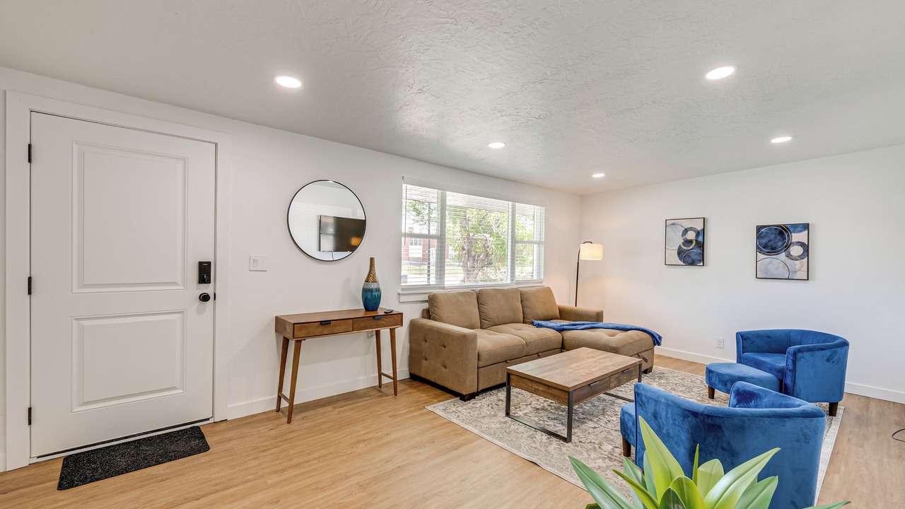 Photo of Livingroom in West Jordan