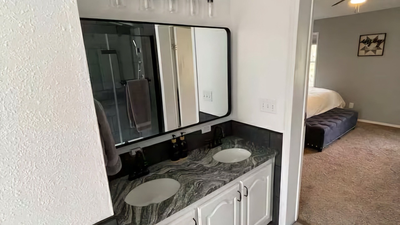 Photo of Bathroom in Larkspur
