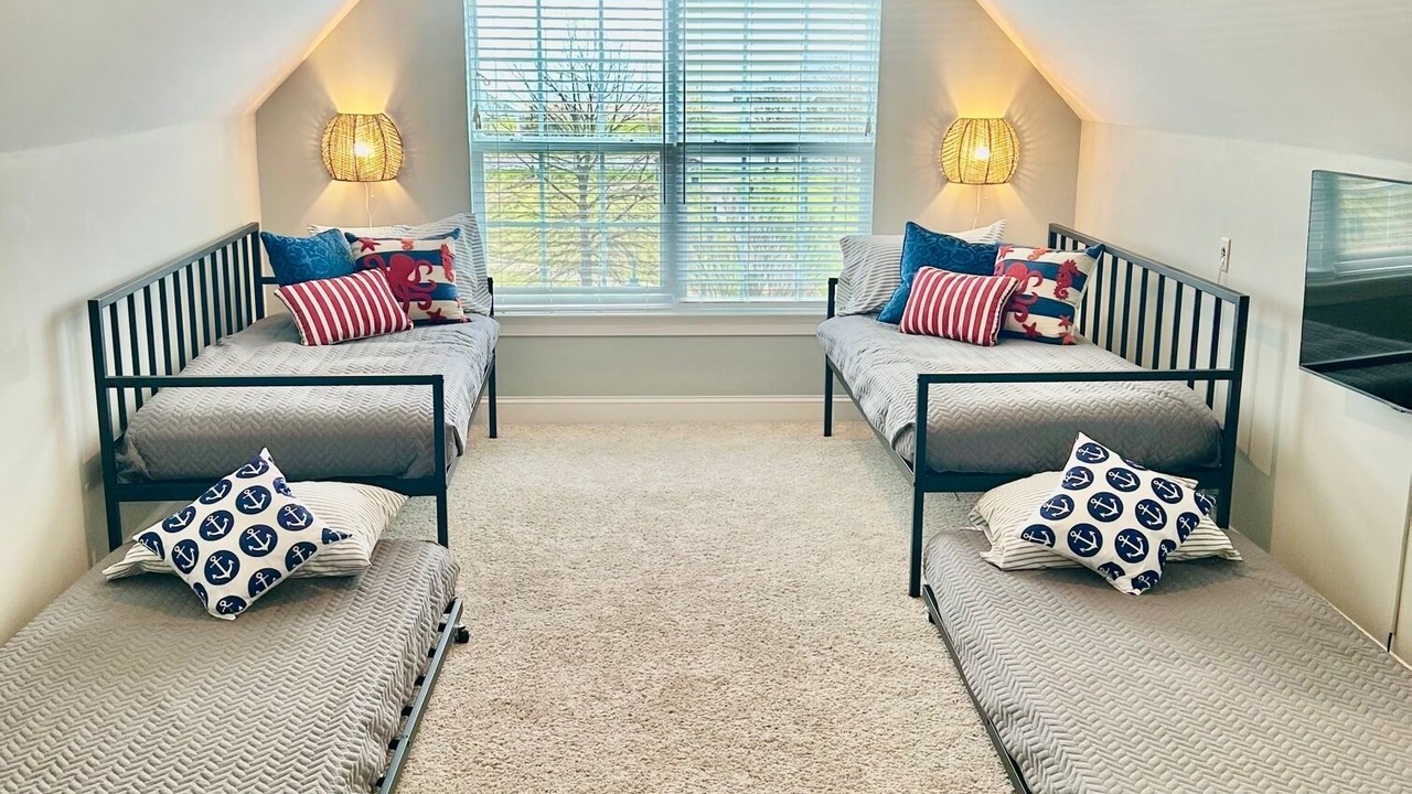 Photo of Bedroom in Buckroe Beach