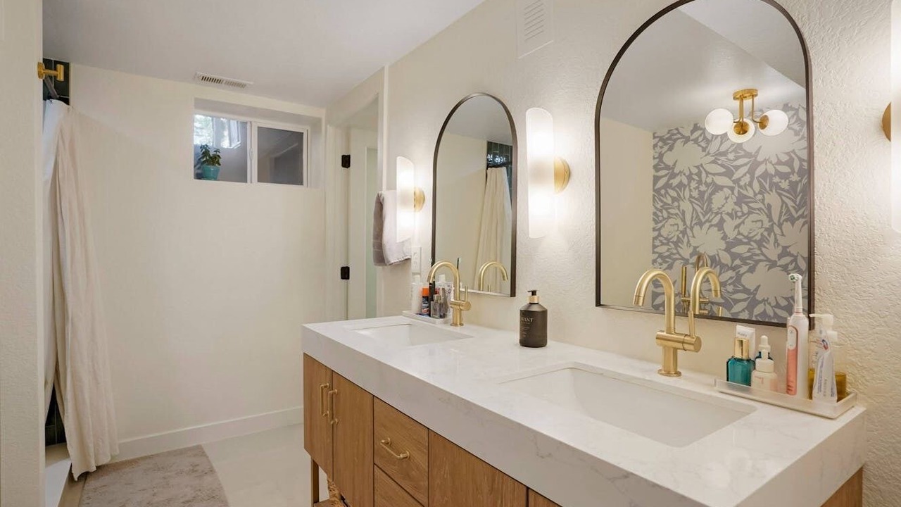 Photo of Bathroom in Sunnyside