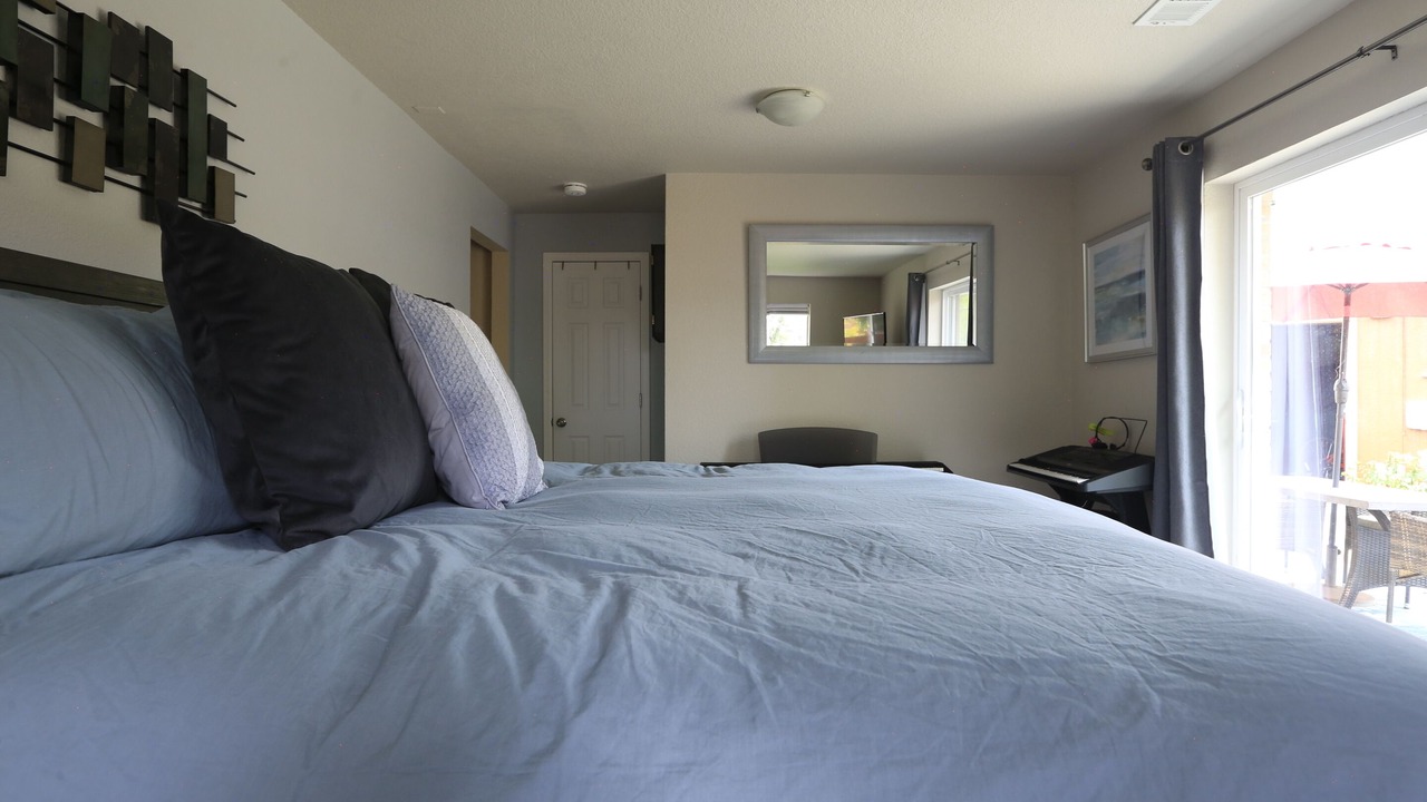 Photo of Bedroom in Lakewood