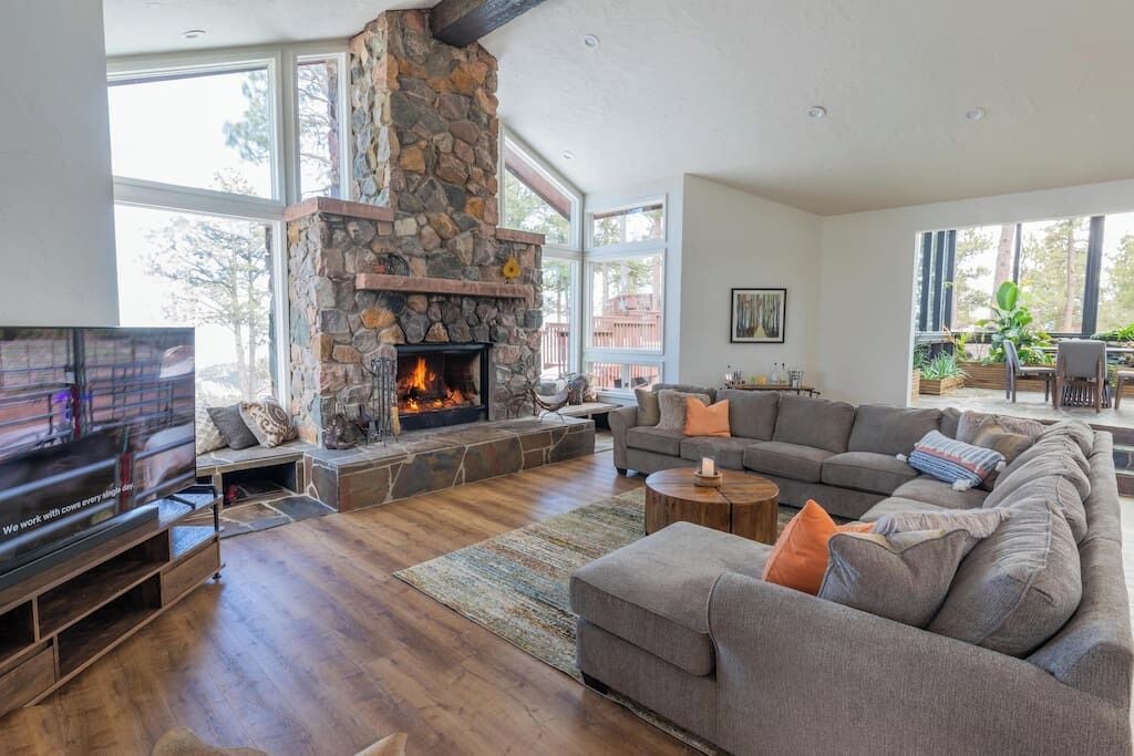 Photo of Livingroom in Golden Gate Canyon