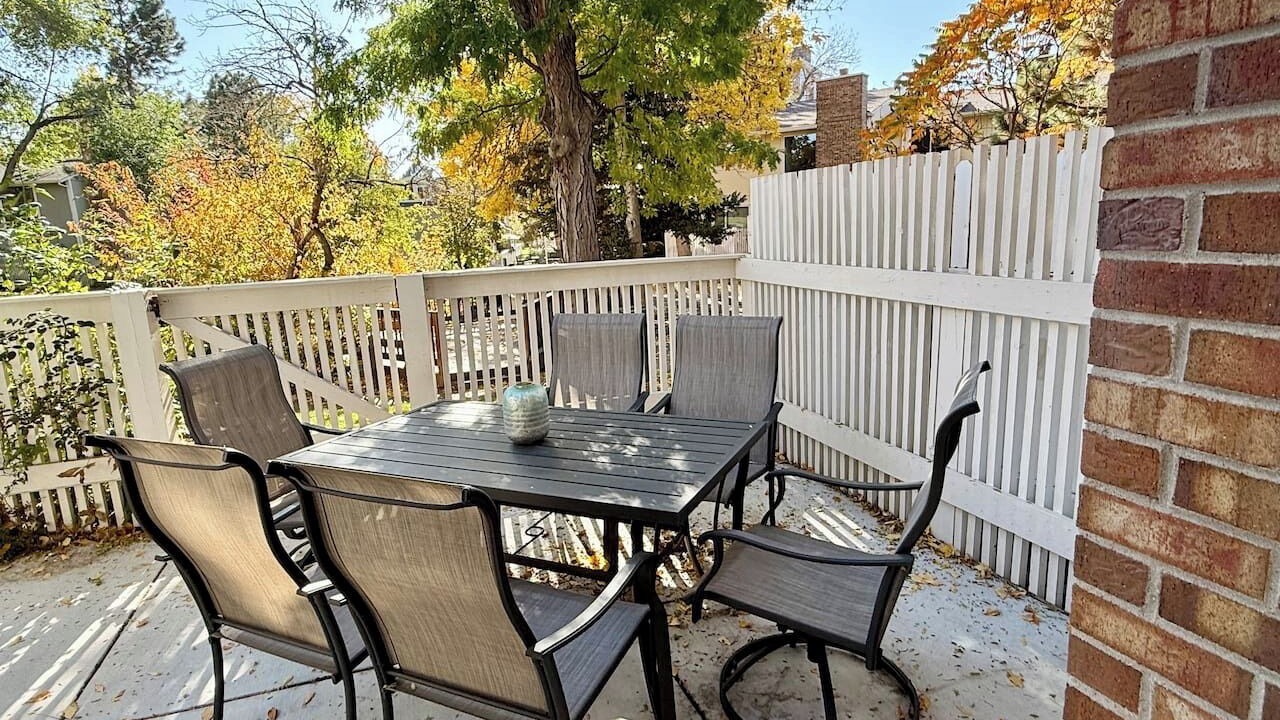 Photo of Outdoor in Dam East - West