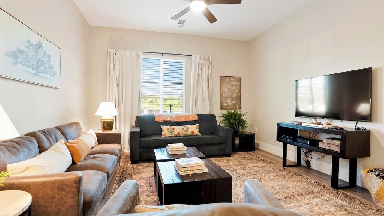 Photo of Livingroom in Golden