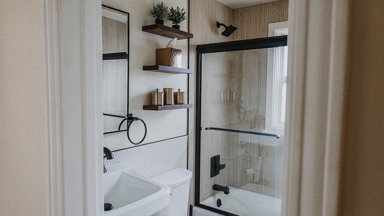 Photo of Bathroom in City Park