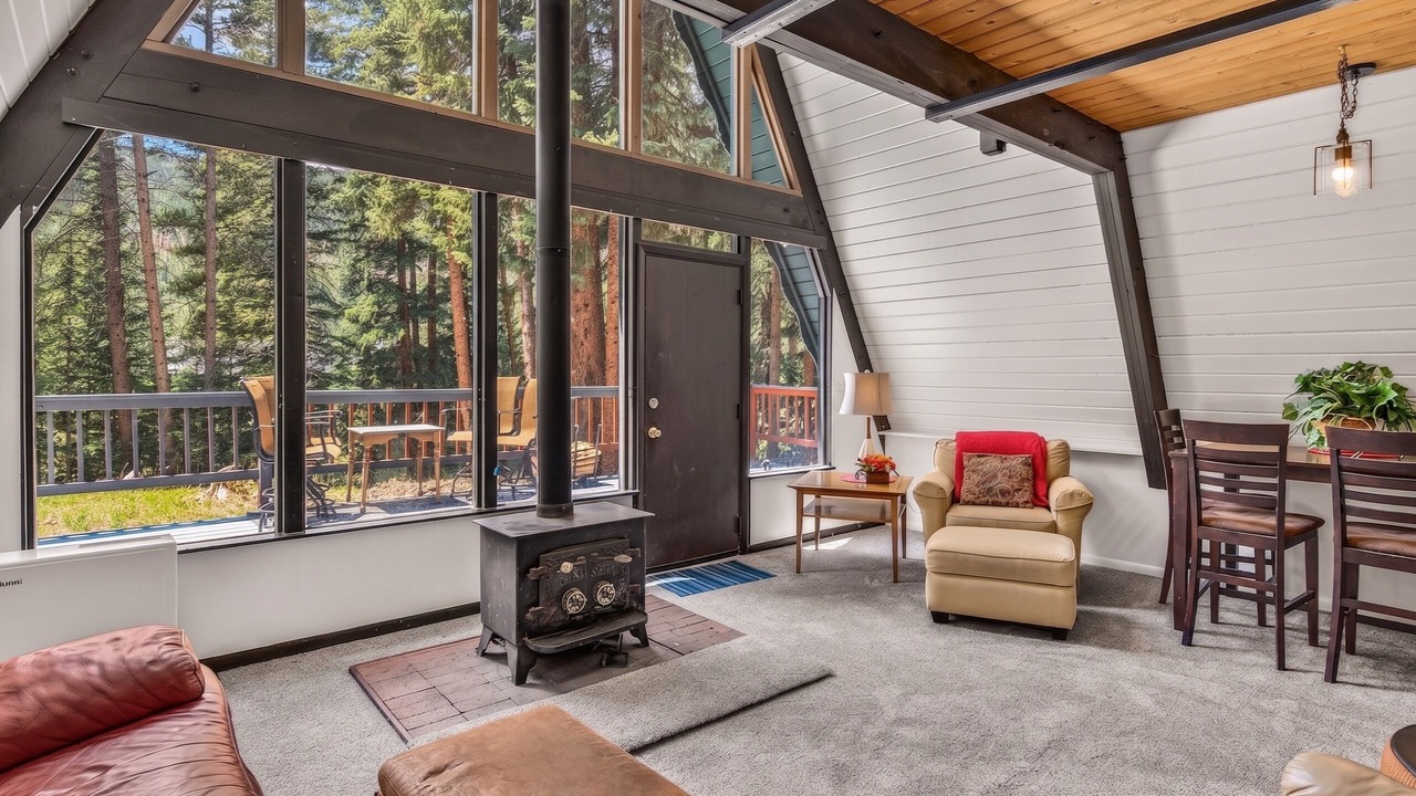 Photo of Livingroom in Blue River
