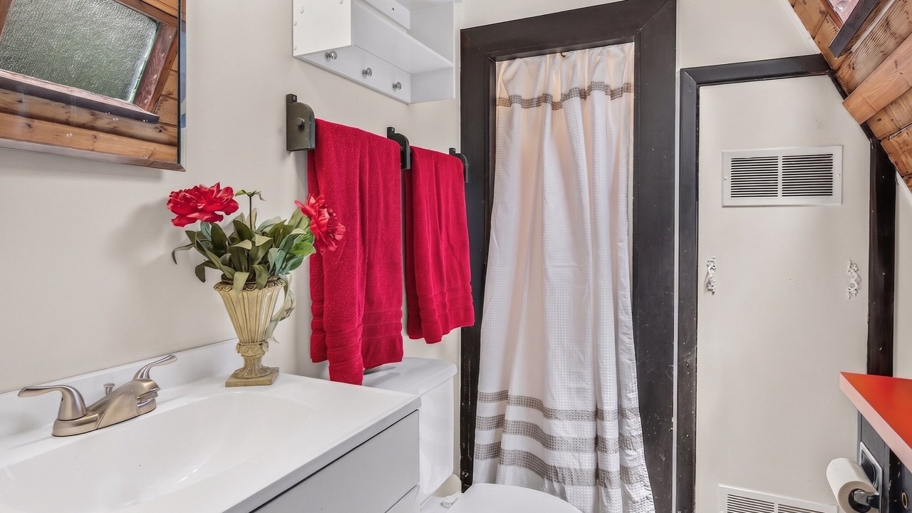 Photo of Bathroom in Blue River