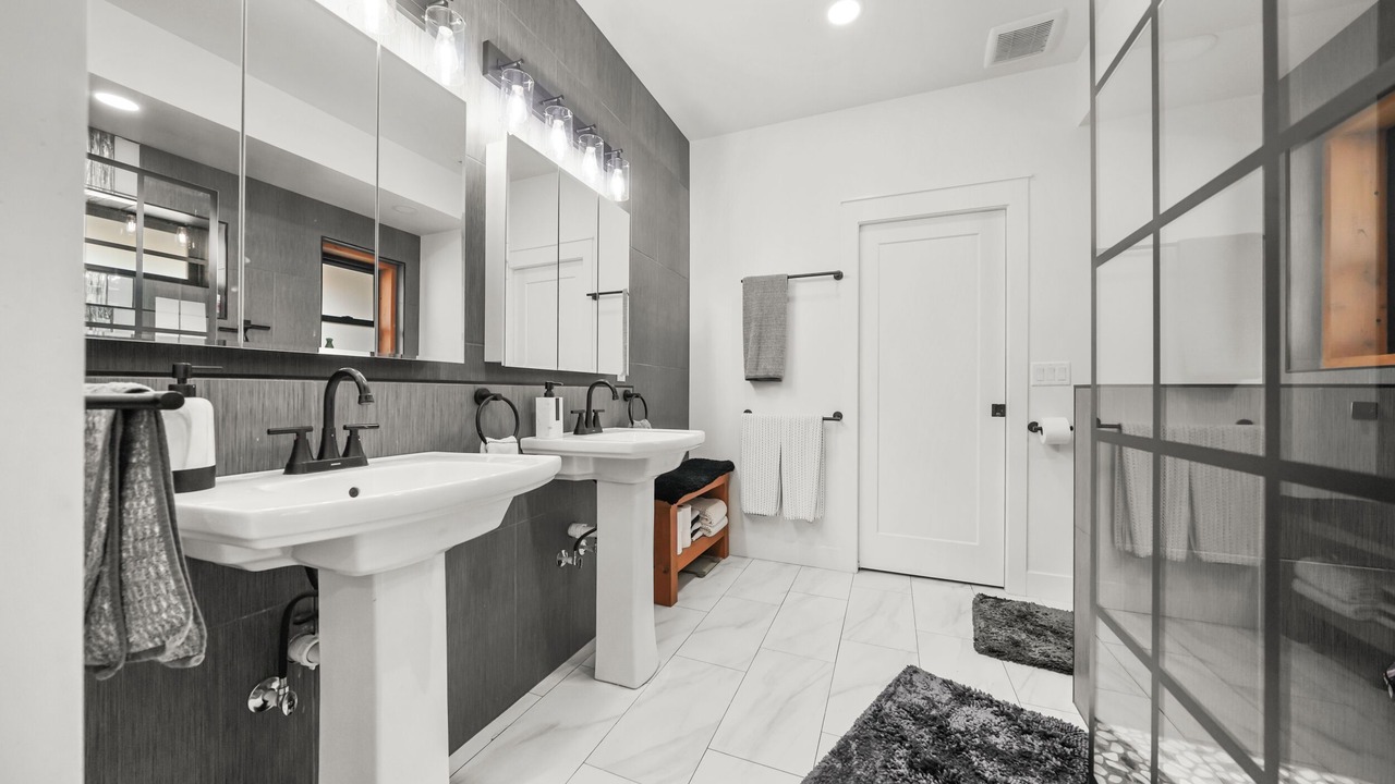 Photo of Bathroom in Mesa County