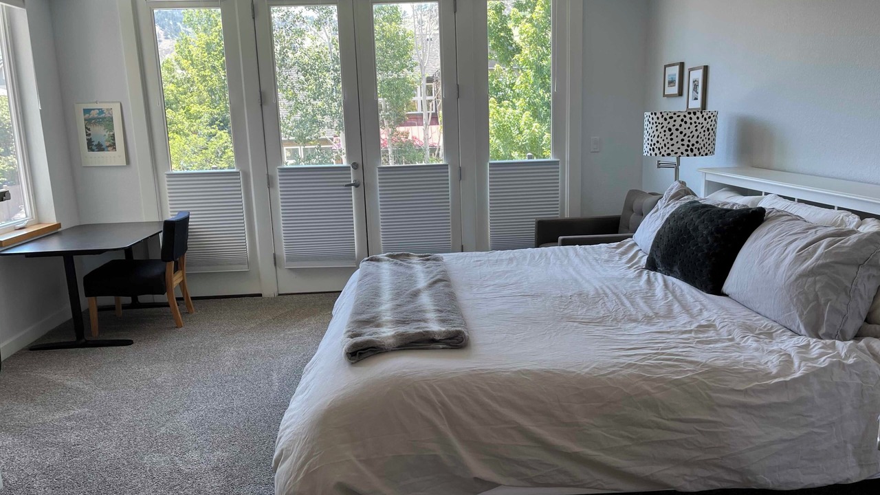 Photo of Bedroom in Dakota Ridge - Northbriar