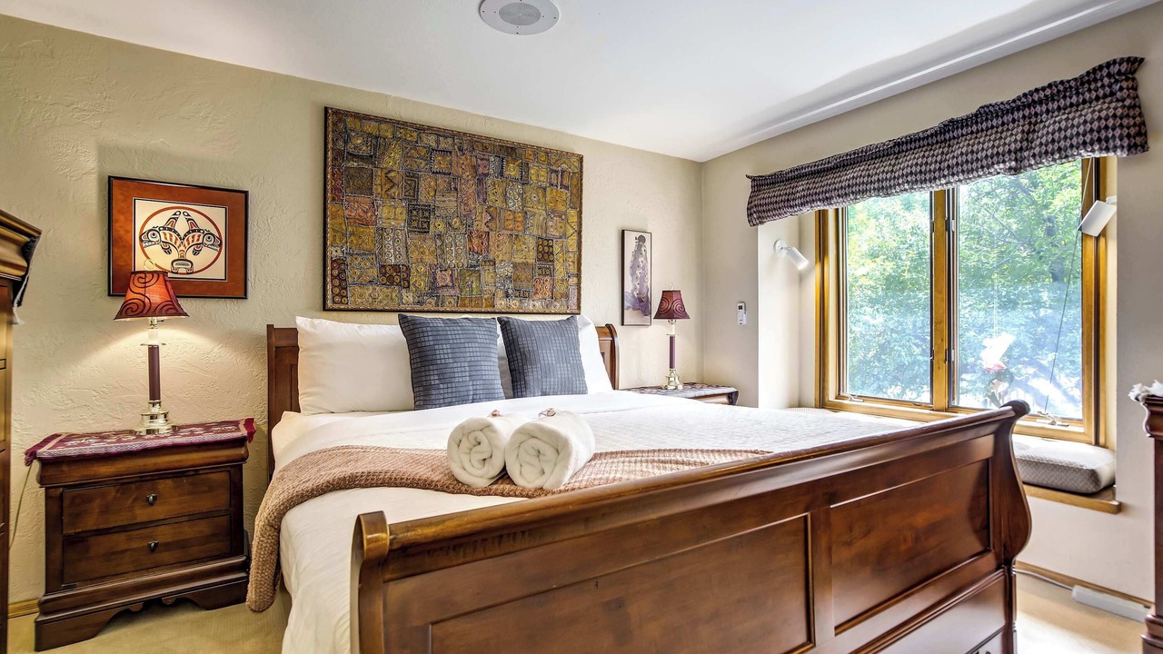 Photo of Bedroom in Mountain Shadows