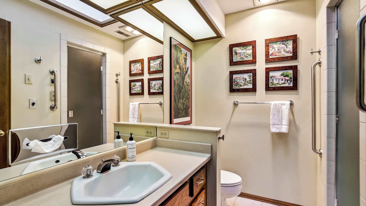 Photo of Bathroom in Mountain Shadows