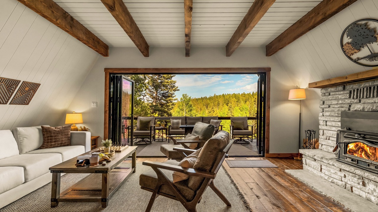 Photo of Livingroom in Spring Valley