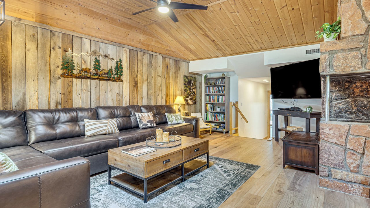 Photo of Livingroom in Cascade-Chipita Park