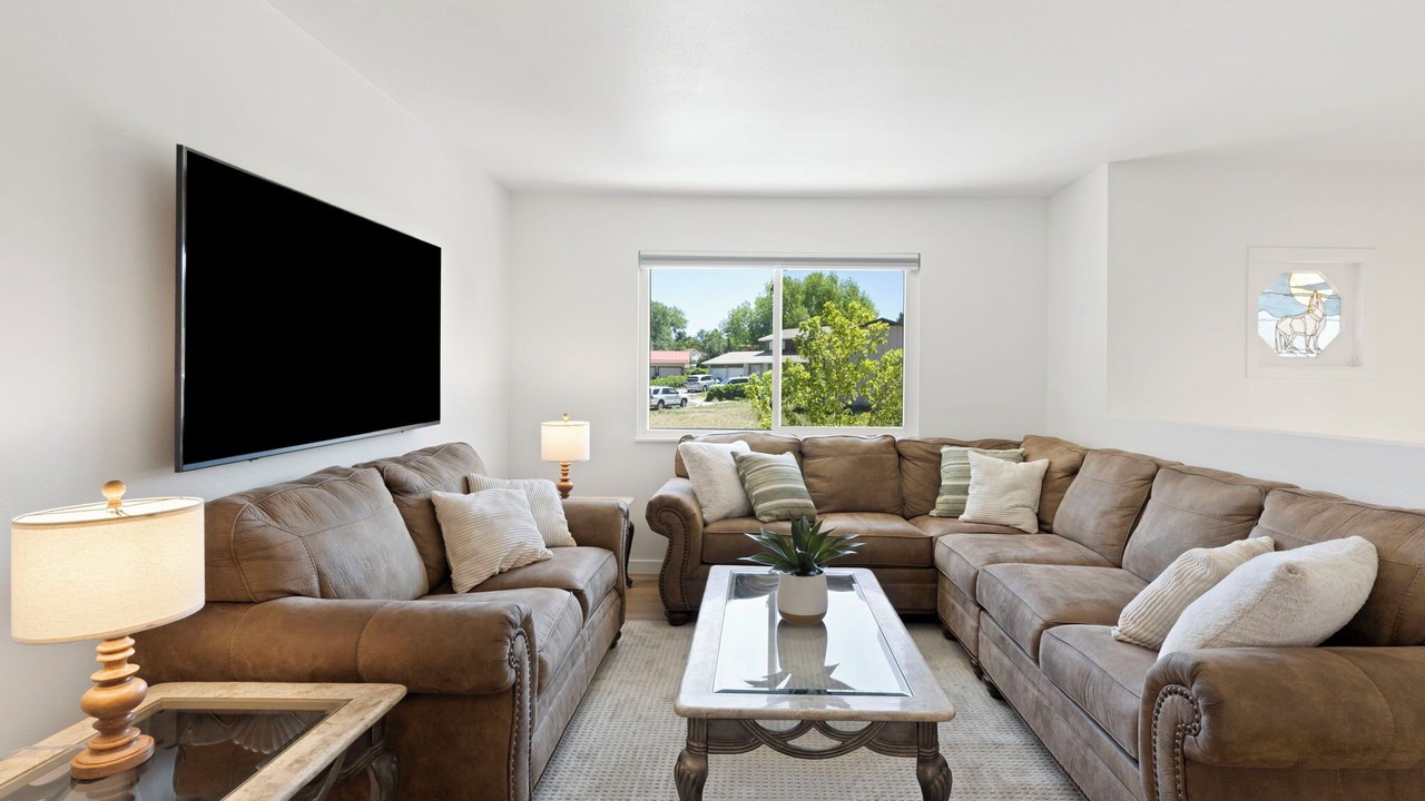 Photo of Livingroom in Security-Widefield