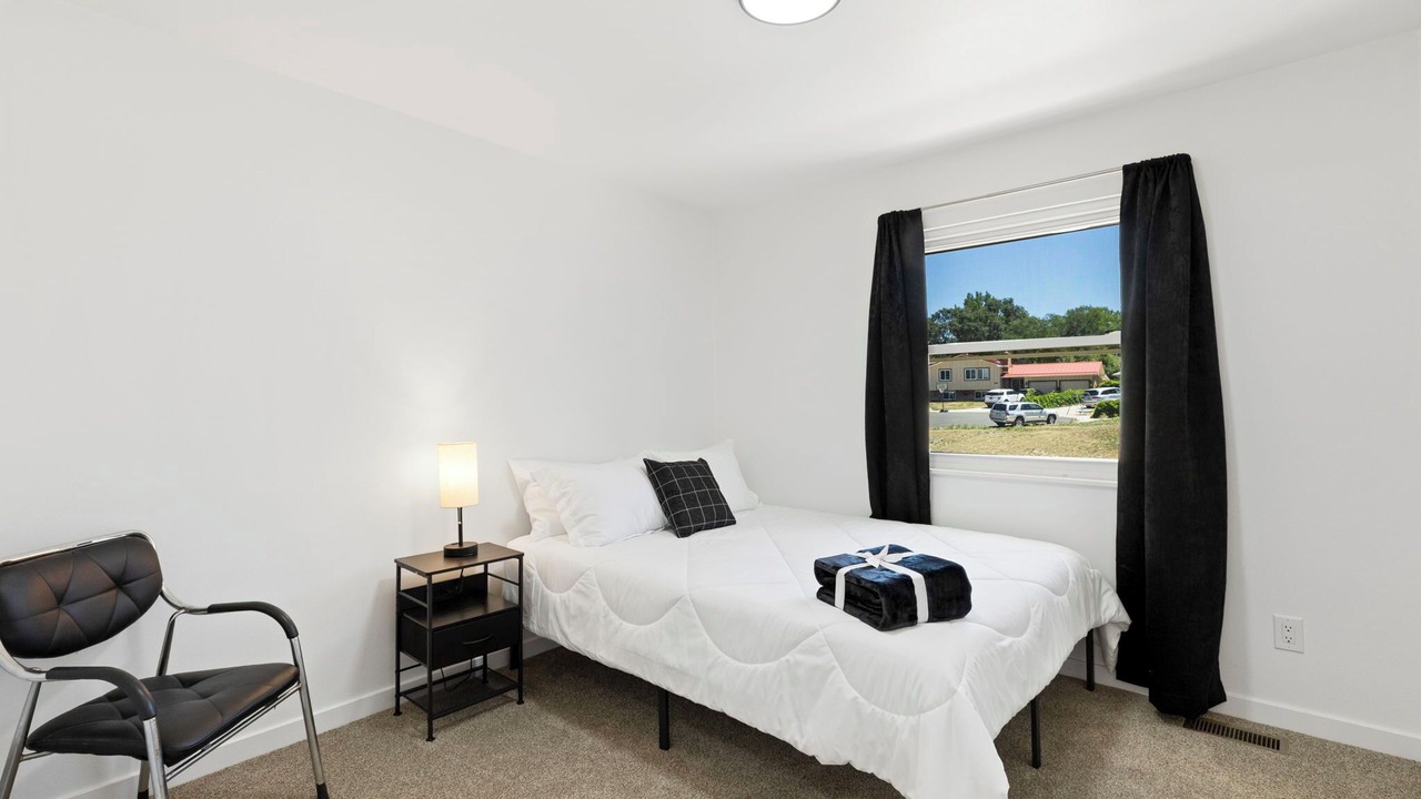 Photo of Bedroom in Security-Widefield