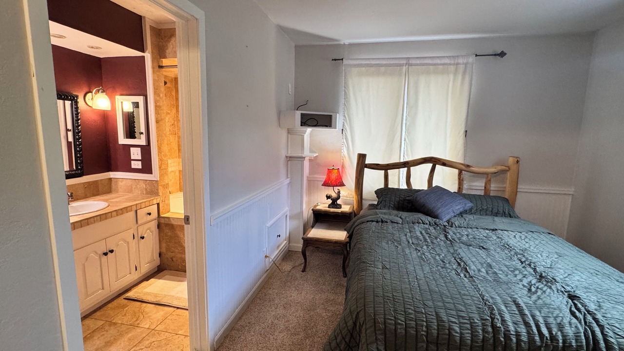 Photo of Bedroom in Gunnison