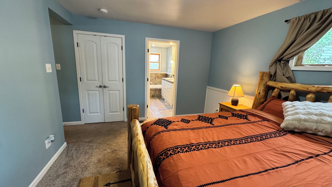 Photo of Bedroom in Gunnison