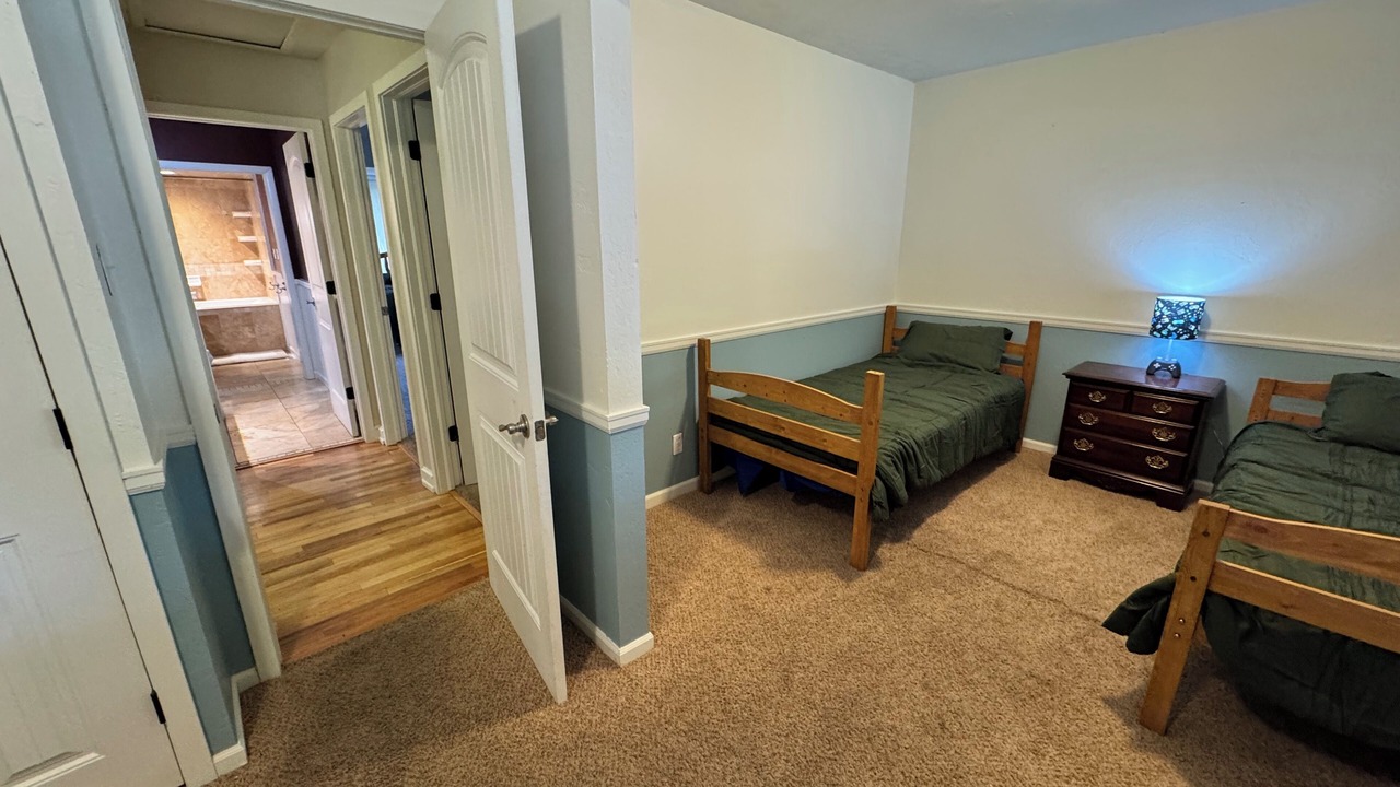 Photo of Bedroom in Gunnison
