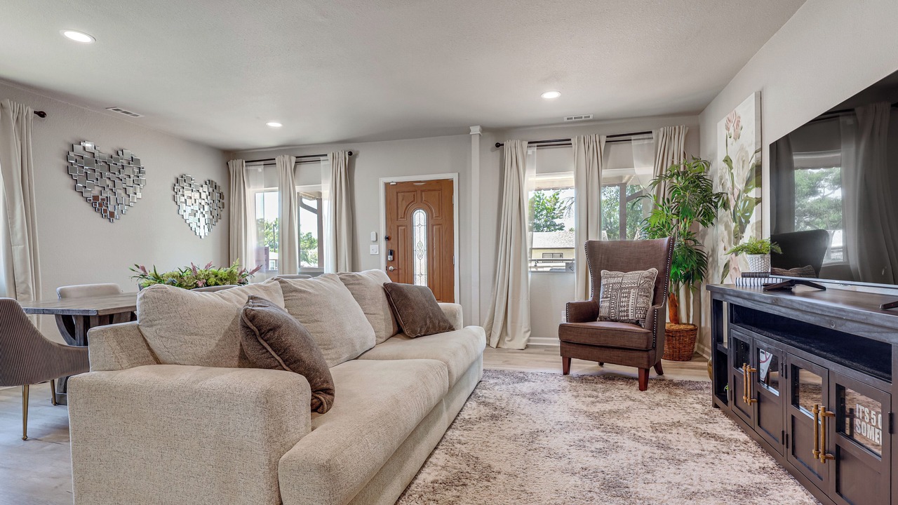 Photo of Livingroom in Pueblo