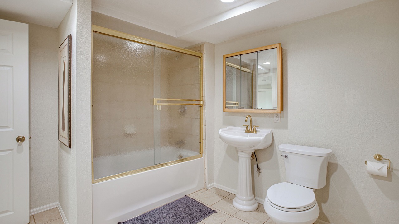 Photo of Bathroom in Cory