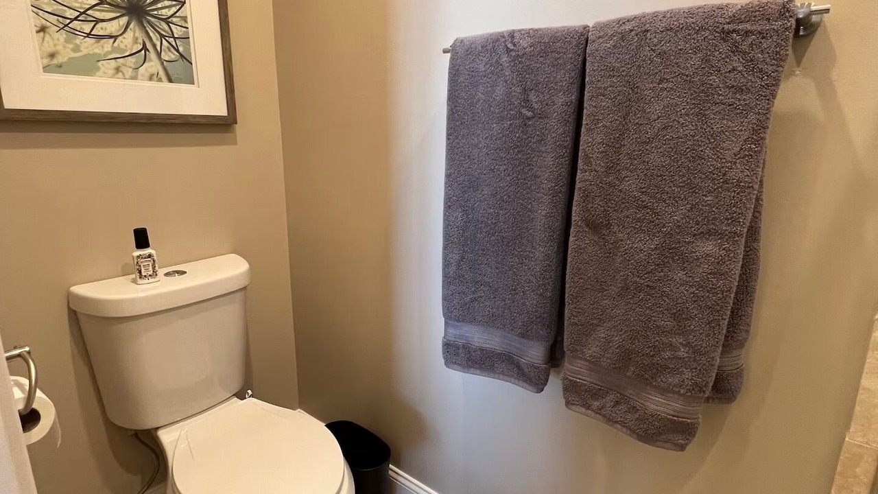 Photo of Bathroom in Golden