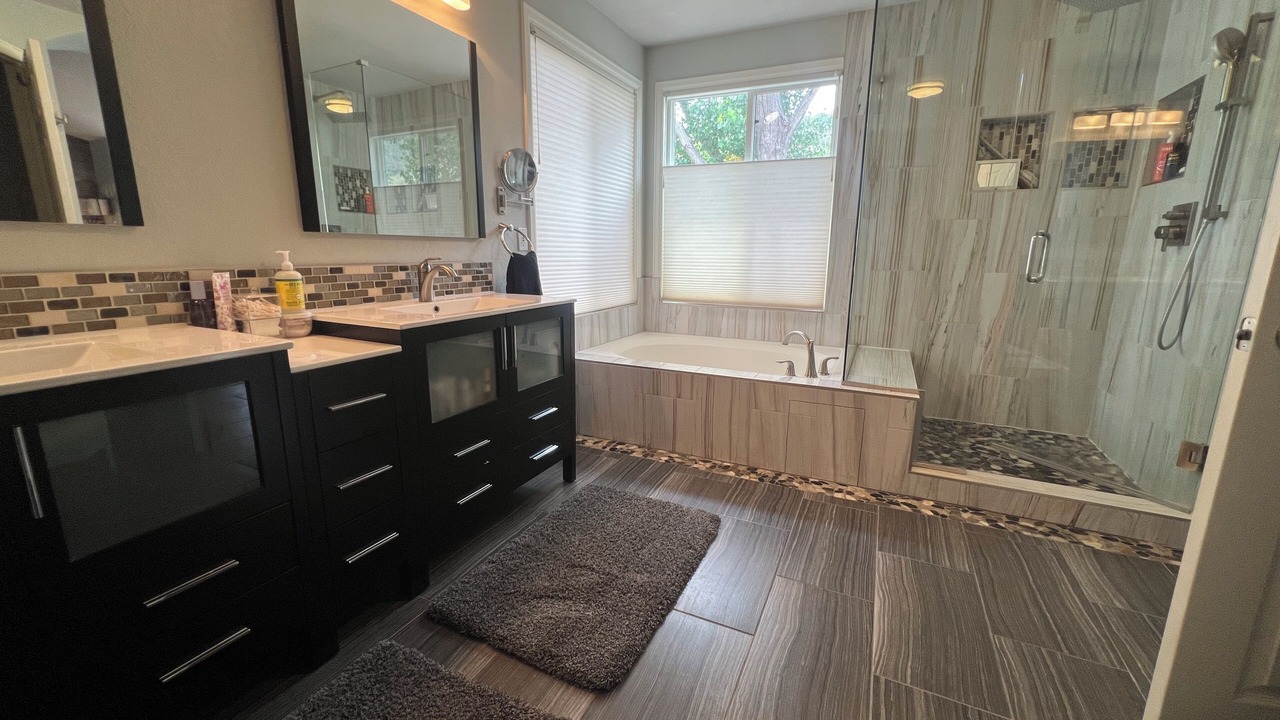 Photo of Bathroom in Canyon Point And Trip Ranch